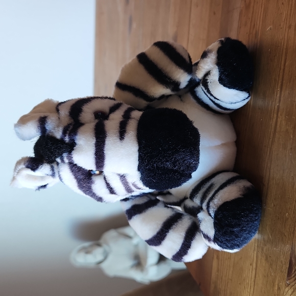 Zebra stuffed 7.25" Toy Beans Plush Creations EUC - Picture 1 of 5